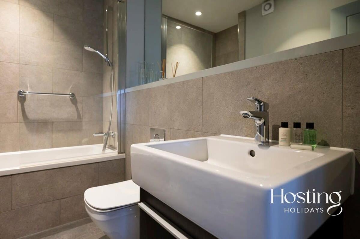 Stylish Luxury Apartment In The Centre Of Henley 외부 사진