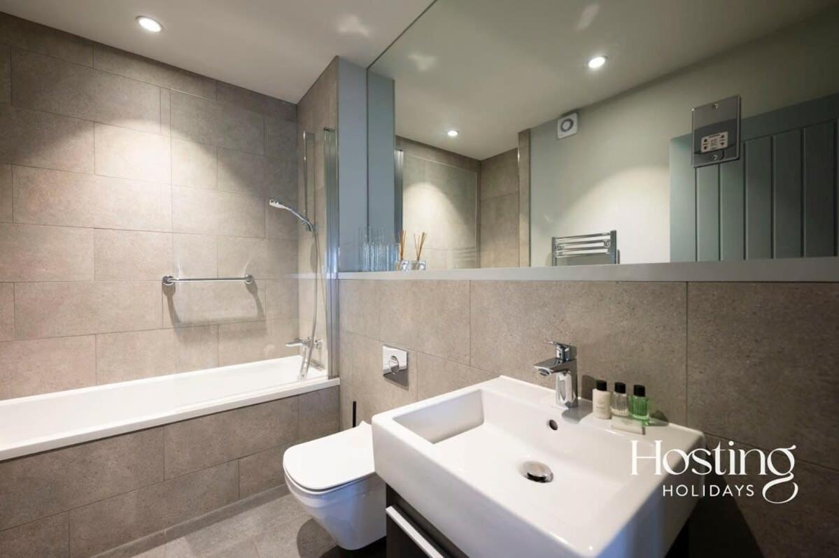 Stylish Luxury Apartment In The Centre Of Henley 외부 사진